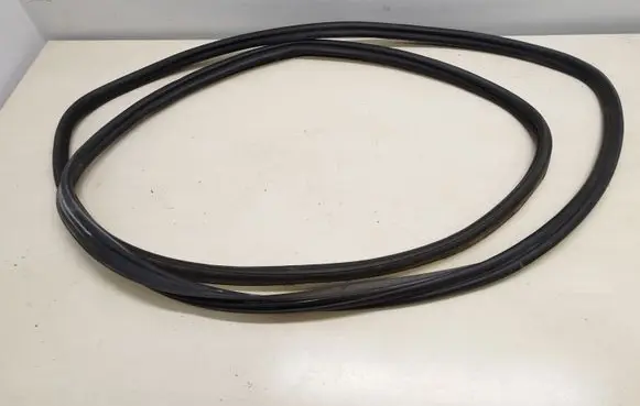 Porsche Cayenne (92A) Trunk rubber seal (body) 7P5827705G 7P5827705