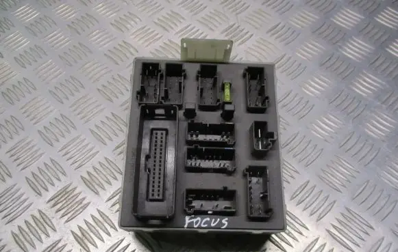 Ford Focus Fuse box set 2M5T-14A073-BO