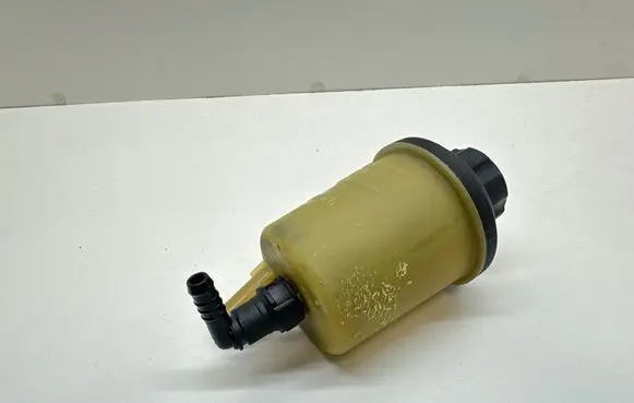 Volvo S60 Power steering fluid tank/reservoir 31302576
