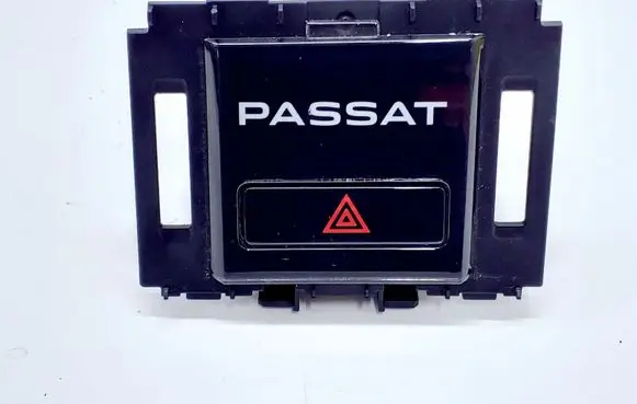 Volkswagen PASSAT B8 Hazard light switch 3G0953509C 3G1858091C