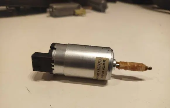 Audi A6 S6 C5 4B Seat adjustment motor 2802200 EC0916 230503C