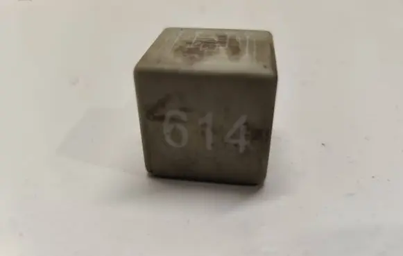 Audi A6 S6 C6 4F Other relay 8E0951253 899332000