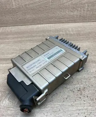 Volkswagen Golf II Engine control unit/module ECU 893907383B 0285007061