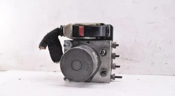 Opel Insignia B ABS Pump 84502896