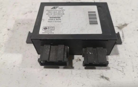 Volkswagen Sharan Immobilizer control unit/module 7M0953257R 98VW19A366DB 5WK48470