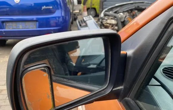 KIA Picanto Front door electric wing mirror