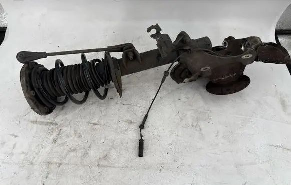 BMW 1 F20 F21 Front wheel hub spindle knuckle 6792285