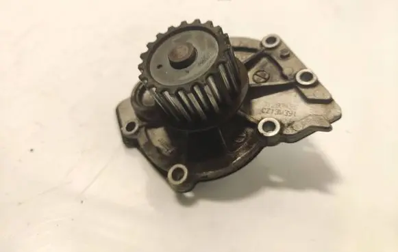 Volvo V60 Water pump 31293456