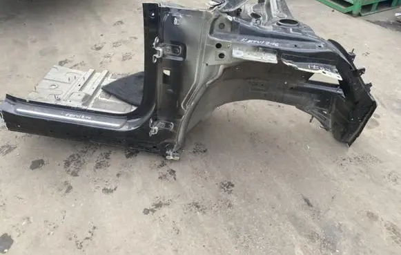 Front quarter panel