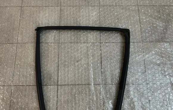 Ford Ranger IV Rubber seal rear door window/glass N1WB-E25825-AJ