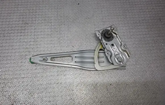 Toyota Yaris Rear door manual window regulator 