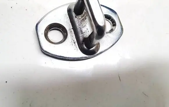 Volkswagen Polo IV 9N3 Front door lock loop/hook striker 3b0837033ag
