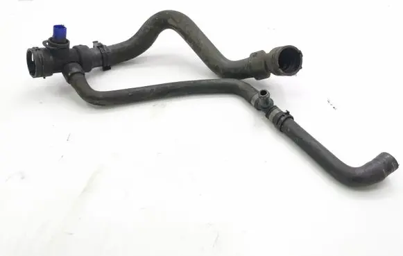 Audi A4 S4 B5 8D Engine coolant pipe/hose