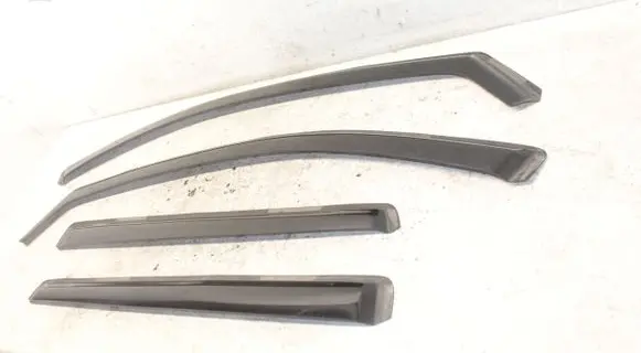 Nissan X-Trail T32 Front door wind deflector 