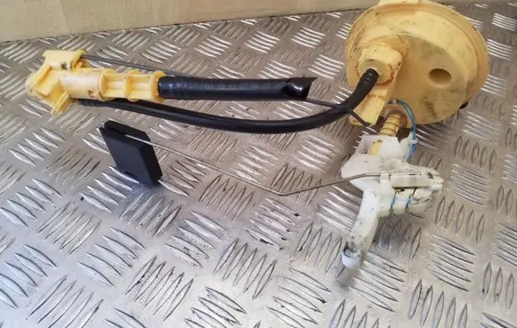 Fuel level sensor