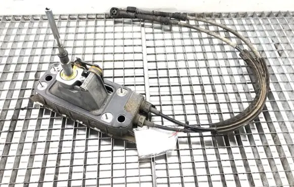 Volkswagen PASSAT B6 Gear shift rod 1K0711091A