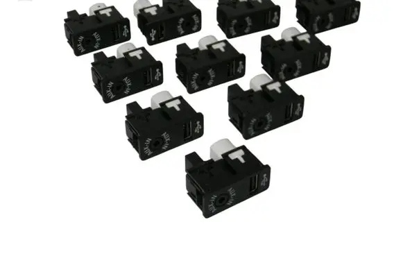 BMW 3 F30 F35 F31 AUX in-socket connector 84109229246 9229246
