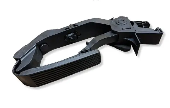 Mercedes-Benz E W211 Accelerator throttle pedal A2113000604