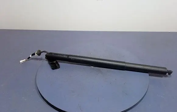BMW X5 E53 Shock absorber/damper mounting bracket 9482800