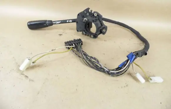 Mercedes-Benz 190 W201 Wiper control stalk SAEQB84