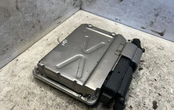 Audi A4 S4 B6 8E 8H Engine control unit/module 8E0907411