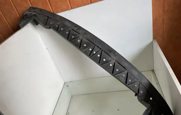 Volkswagen Golf Plus Bottom radiator support slam panel 5M0807093B