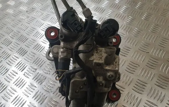 BMW 7 F01 F02 F03 F04 Air suspension compressor 6775258 12054012771