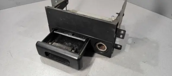 Nissan X-Trail T30 Car ashtray 6847060M00 6847060