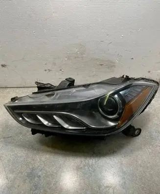 Maserati Ghibli Headlight/headlamp 130732947400 10EEG130359