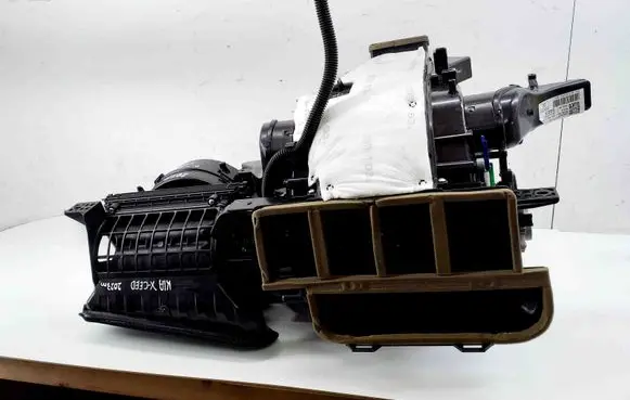 KIA Xceed Interior heater climate box assembly 97282J7000 97279J7000