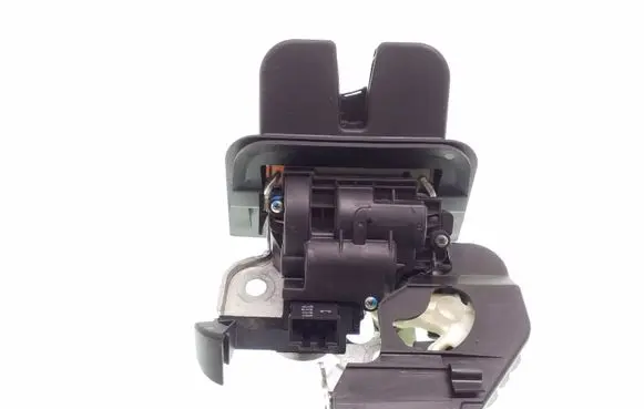 Audi A3 S3 8P Tailgate/trunk/boot lock/catch/latch 8P4827520B