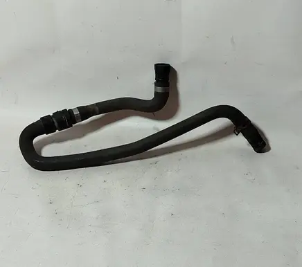 Ford Mondeo MK IV Engine coolant pipe/hose