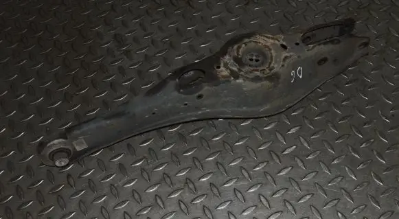 Volkswagen Golf VII Rear upper control arm/wishbone 5Q0505311D