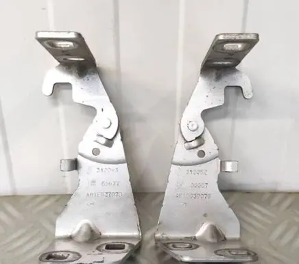 Opel Vivaro Engine bonnet/hood hinges 312082 65667 AR1ES3907G