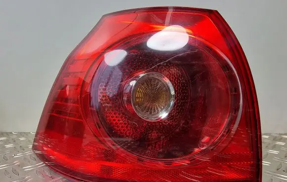 Volkswagen Golf V Rear/tail lights 1K6945095N