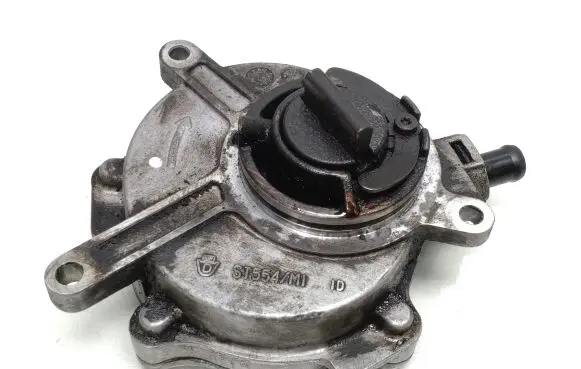 Audi A6 S6 C6 4F Vacuum pump 06D145100E