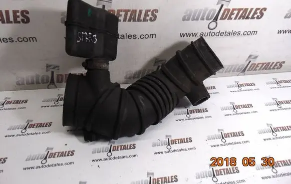 Mitsubishi Carisma Air intake duct part MR385533