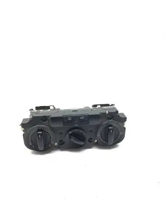Volkswagen PASSAT B6 Climate control unit