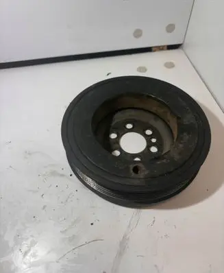 Audi A4 S4 B7 8E 8H Crankshaft pulley 06F105243J