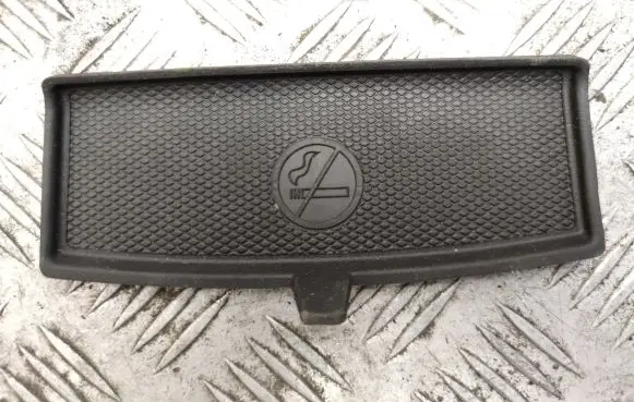 Mercedes-Benz GLE (W166 - C292) Glove box pad A1666831094