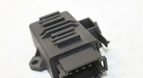 Volkswagen PASSAT B6 Seat heating relay 1Z0959722B