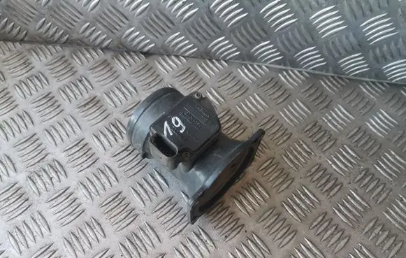 Volkswagen Golf IV Mass air flow meter 06A906461B AFH6010C