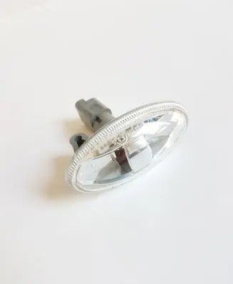 Citroen Berlingo Front fender indicator light 9680057480 0104706E25