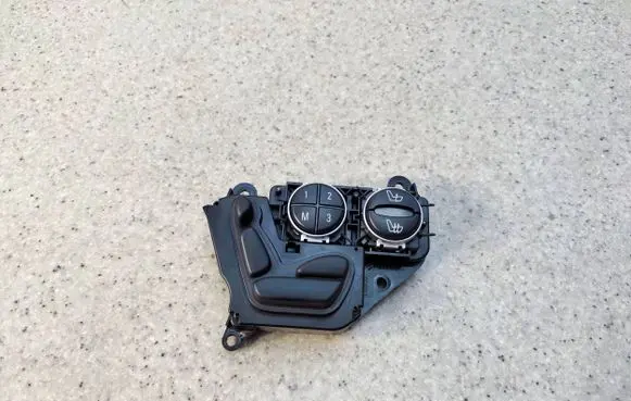 Mercedes-Benz SL R230 Seat control switch A2308210951