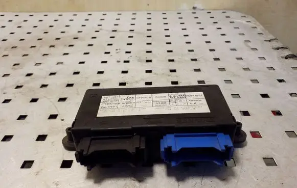 Renault Espace III Comfort/convenience module 73847257C