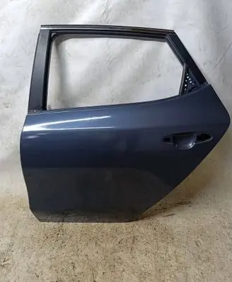 KIA Ceed Rear door 