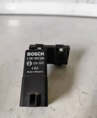 Volkswagen Caddy Glow plug pre-heat relay 0281003038 038907281D