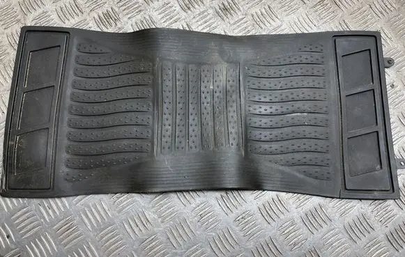 Subaru Legacy Rear floor mat 
