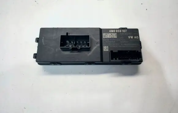 Audi A4 S4 B9 Trunk lid opening control unit 4M8959107OK