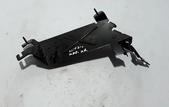 Renault Clio V Other engine bay part 237146784R